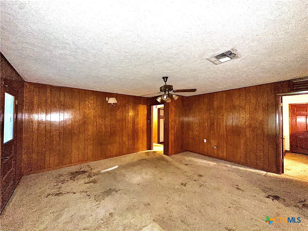 408 E King