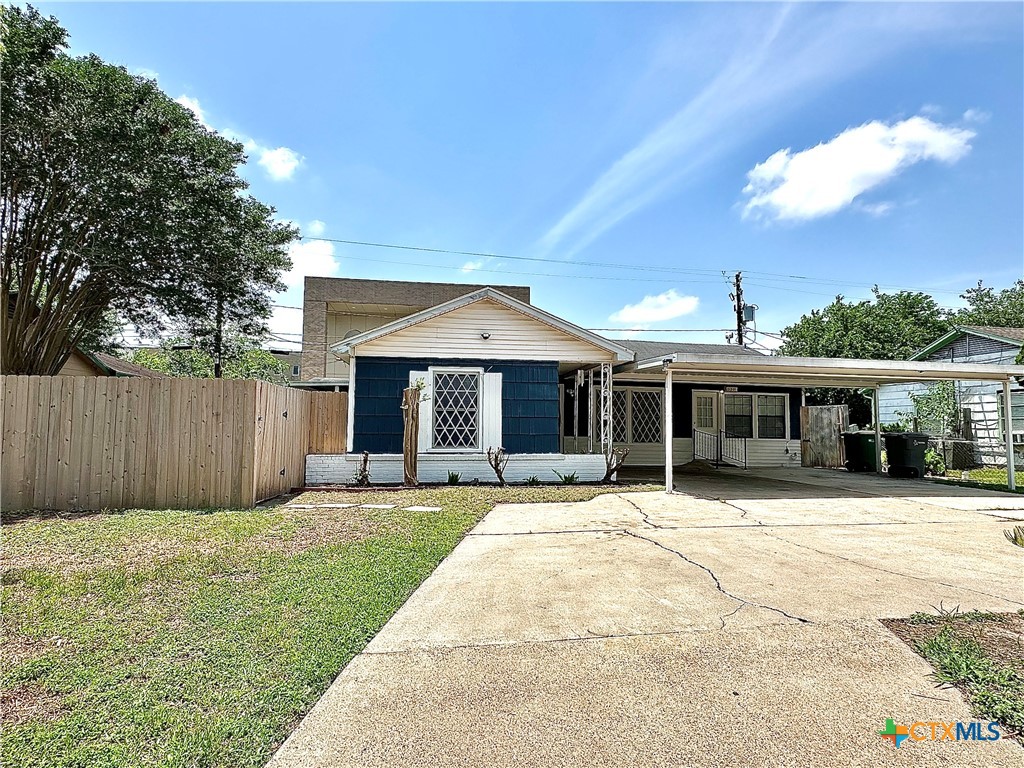 3301 Cypress Street