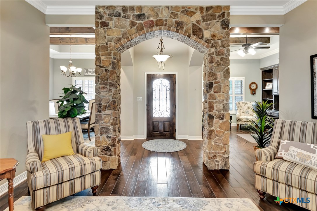 201 Pebble Brook