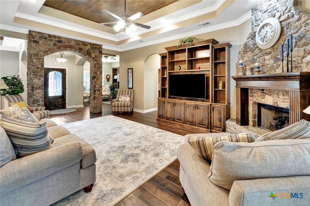 201 Pebble Brook