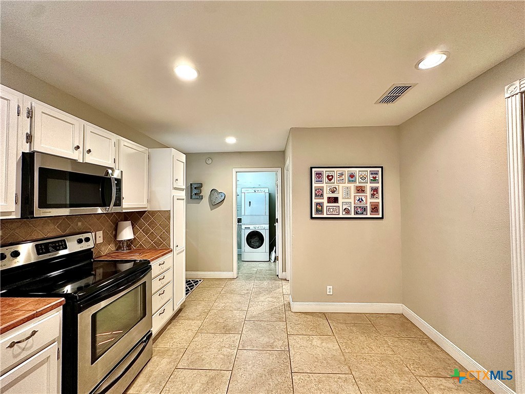 3303 Avon Drive
