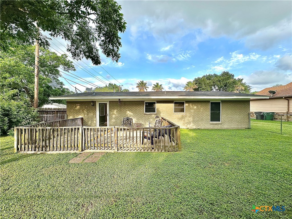 3303 Avon Drive