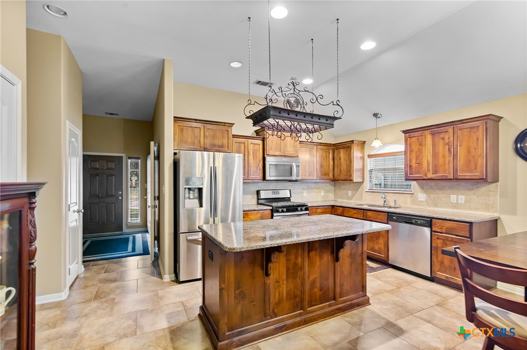 119 Cobble Stone Court
