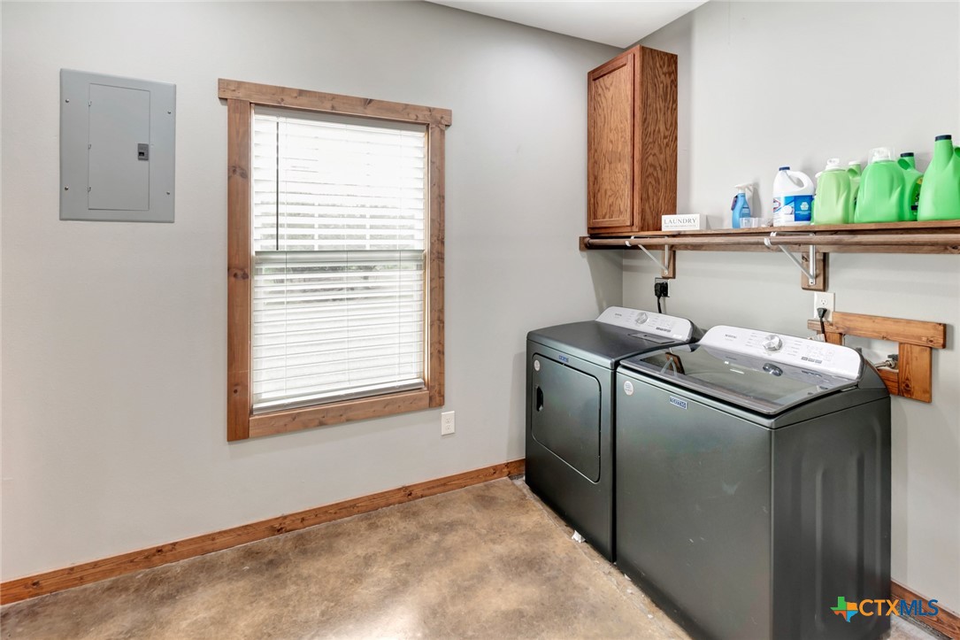1622 Old Goliad Road