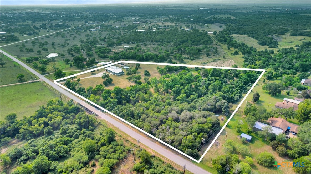 1622 Old Goliad Road