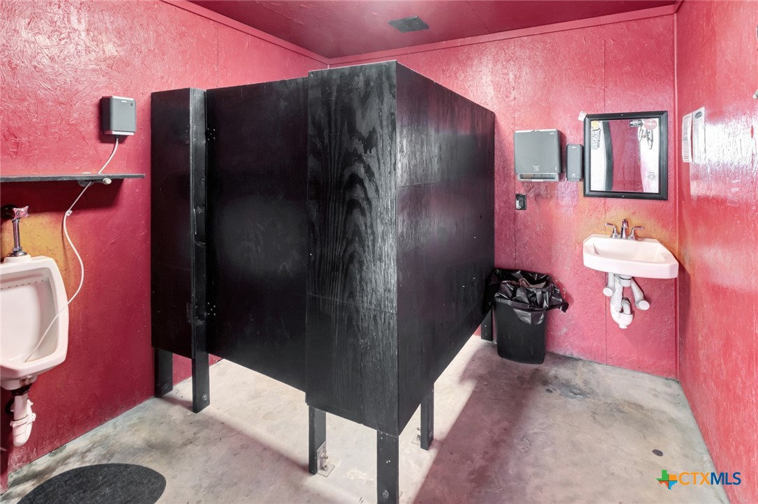 23404 Zac Lentz Parkway