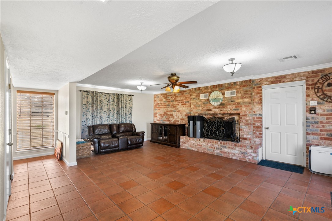 6072 County Road 122