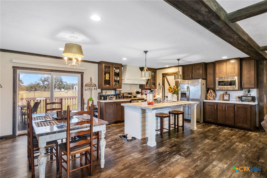 6072 County Road 122