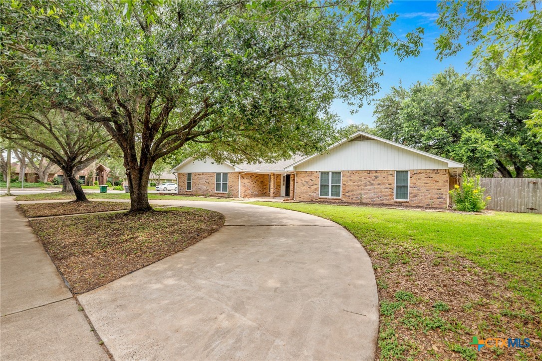 308 Woodway Drive