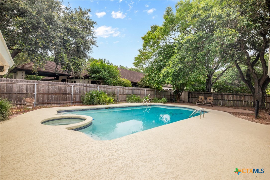 308 Woodway Drive