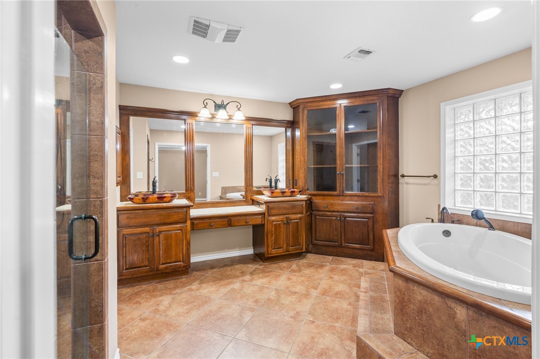 308 Woodway Drive