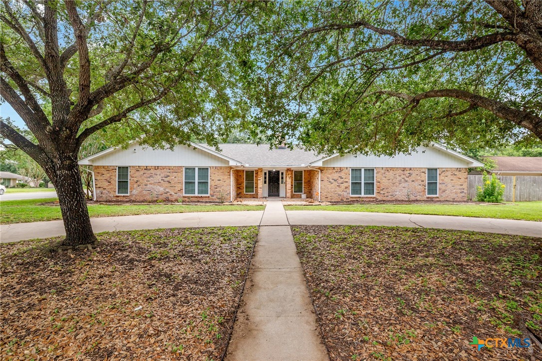 308 Woodway Drive