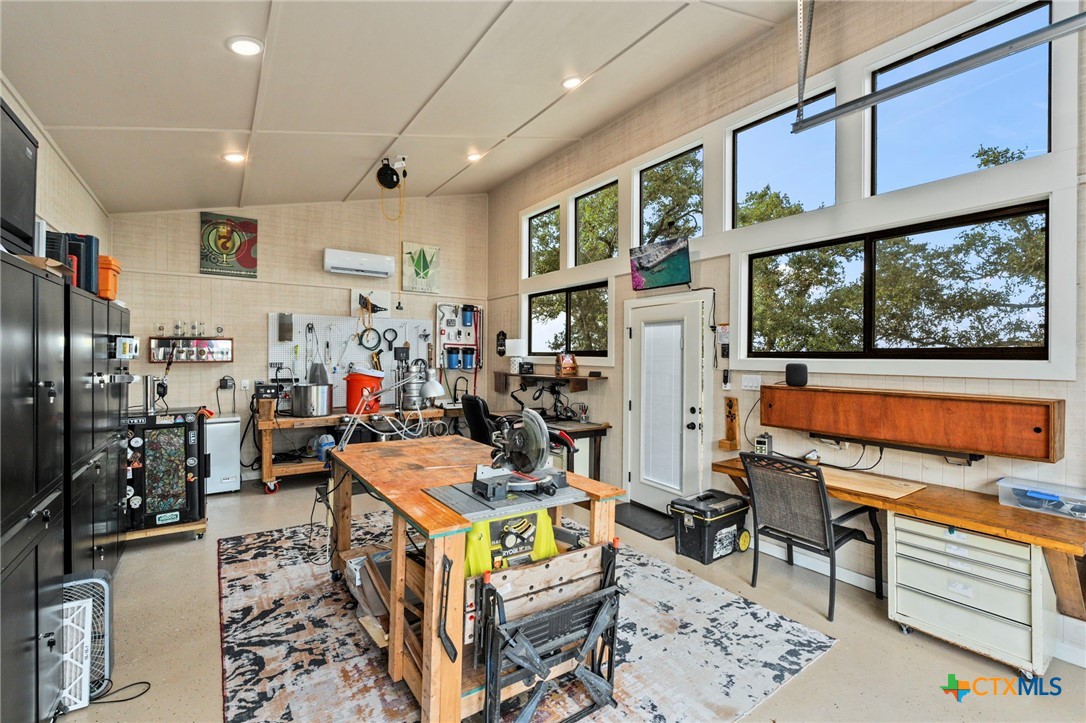 118 N Sheridan Dr Drive