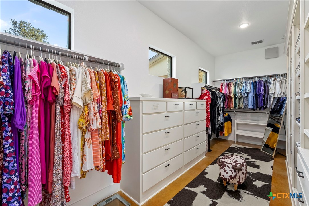 118 N Sheridan Dr Drive