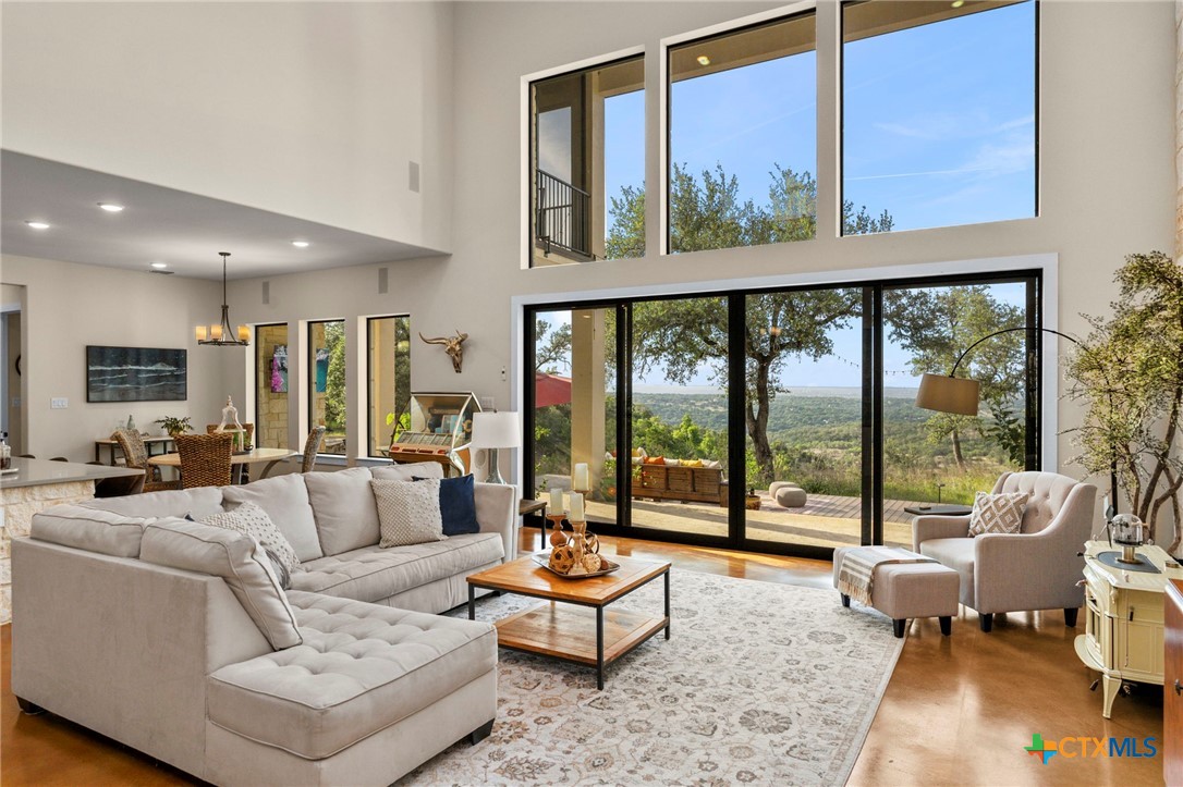 118 N Sheridan Dr Drive