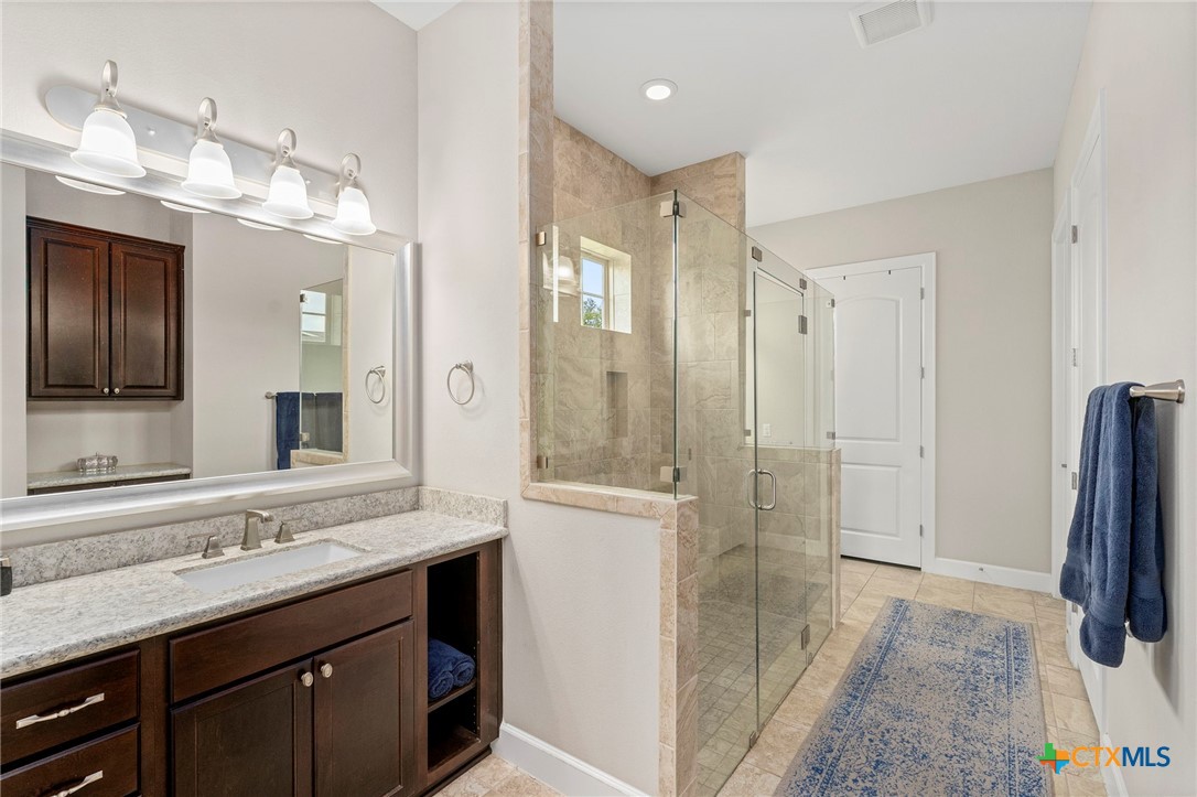 249 Hopping Peach Street