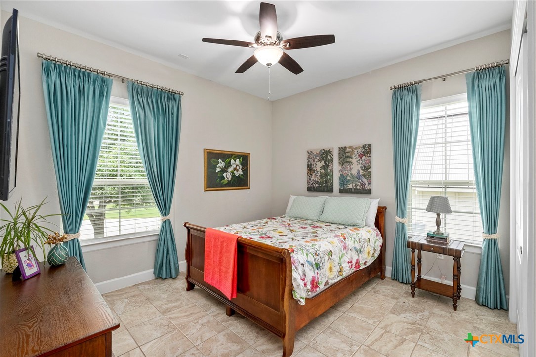 249 Hopping Peach Street