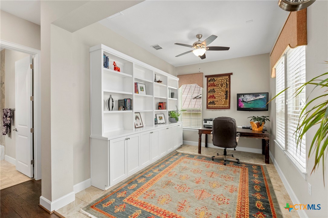 249 Hopping Peach Street