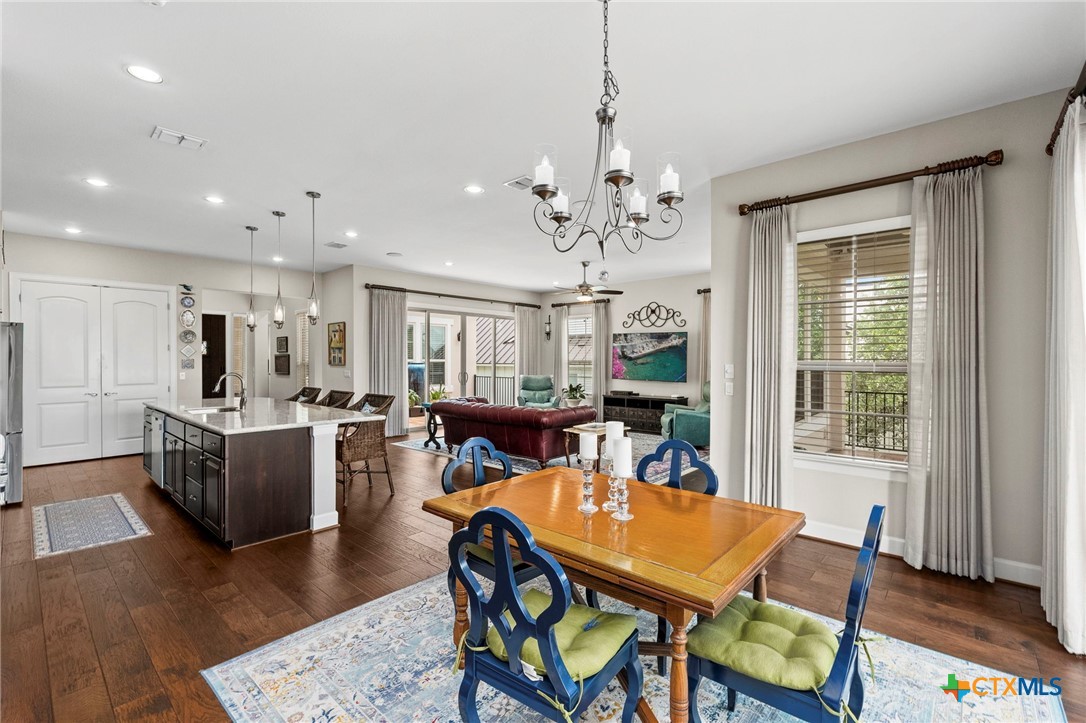 249 Hopping Peach Street