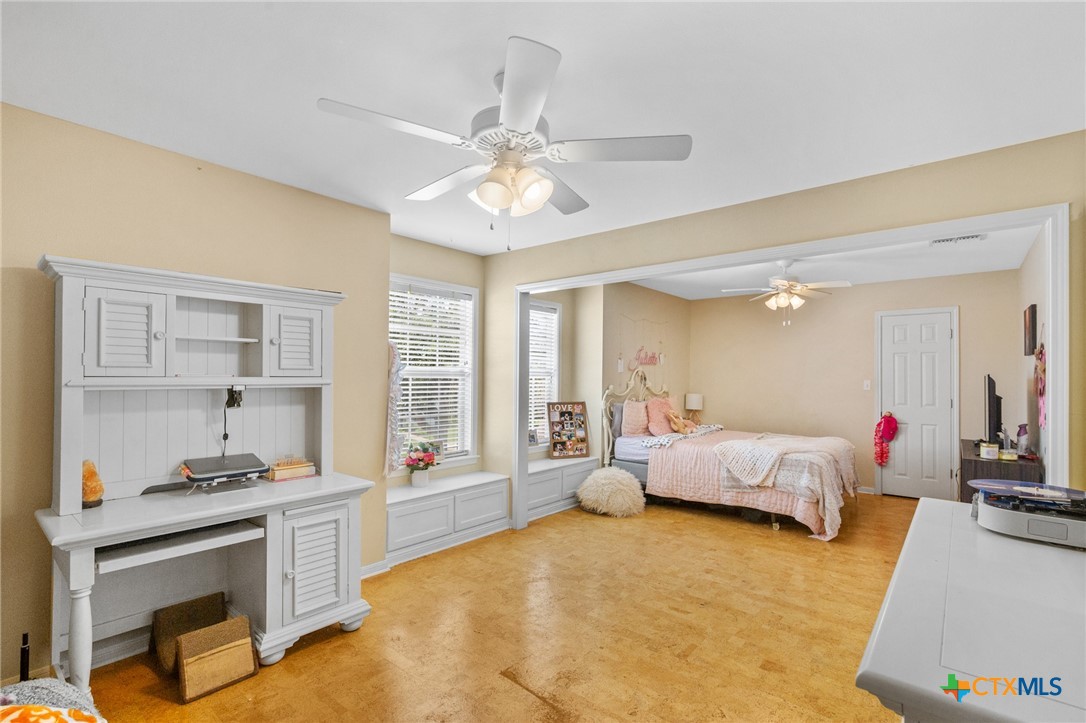 204 Edgewater