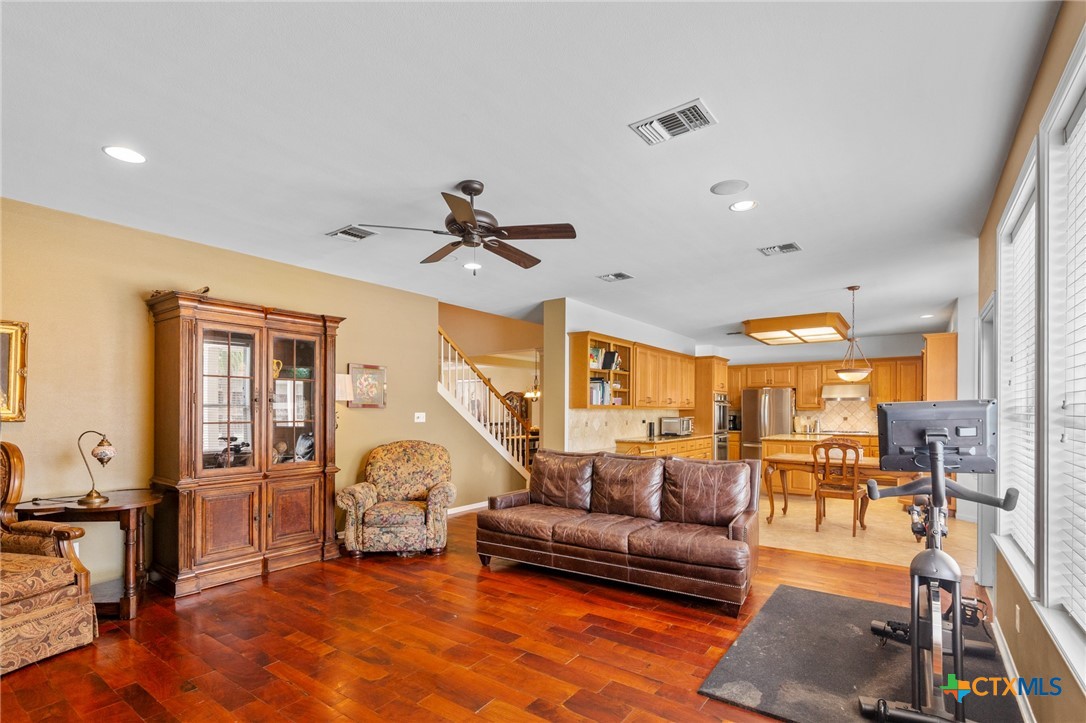 204 Edgewater