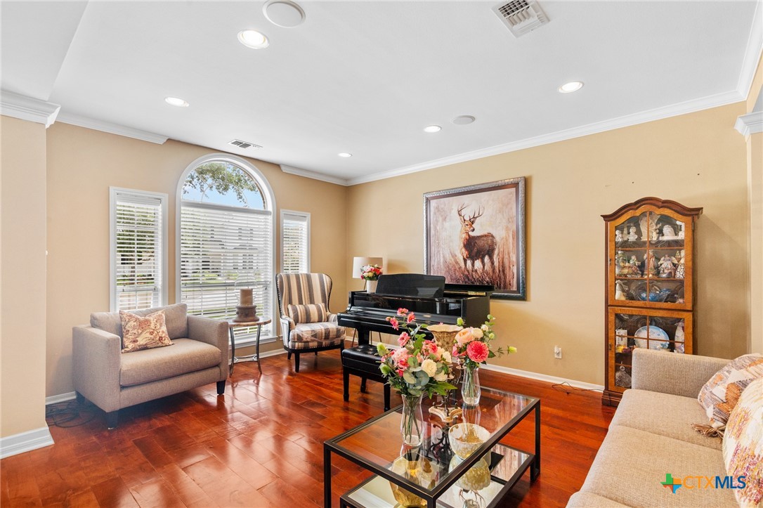 204 Edgewater