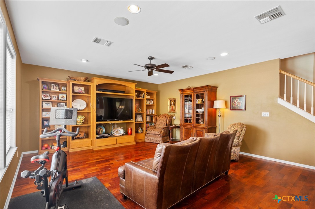 204 Edgewater
