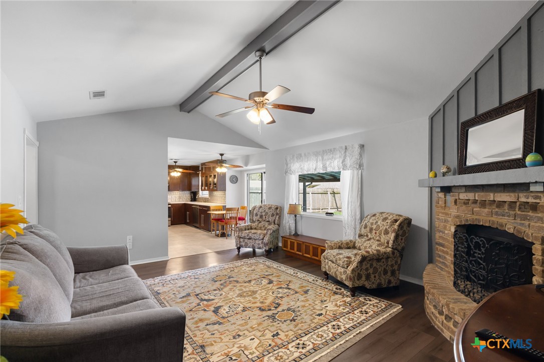 118 Byron Lane