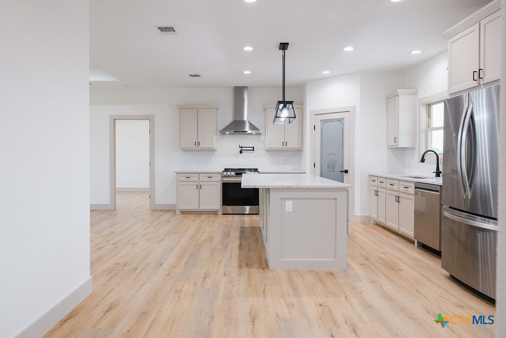 156 Essence Drive