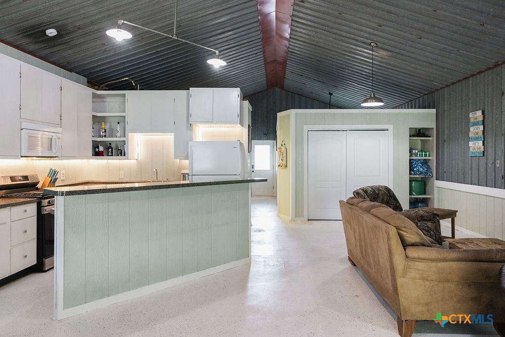 297 Moritz Road