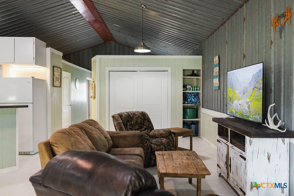 297 Moritz Road