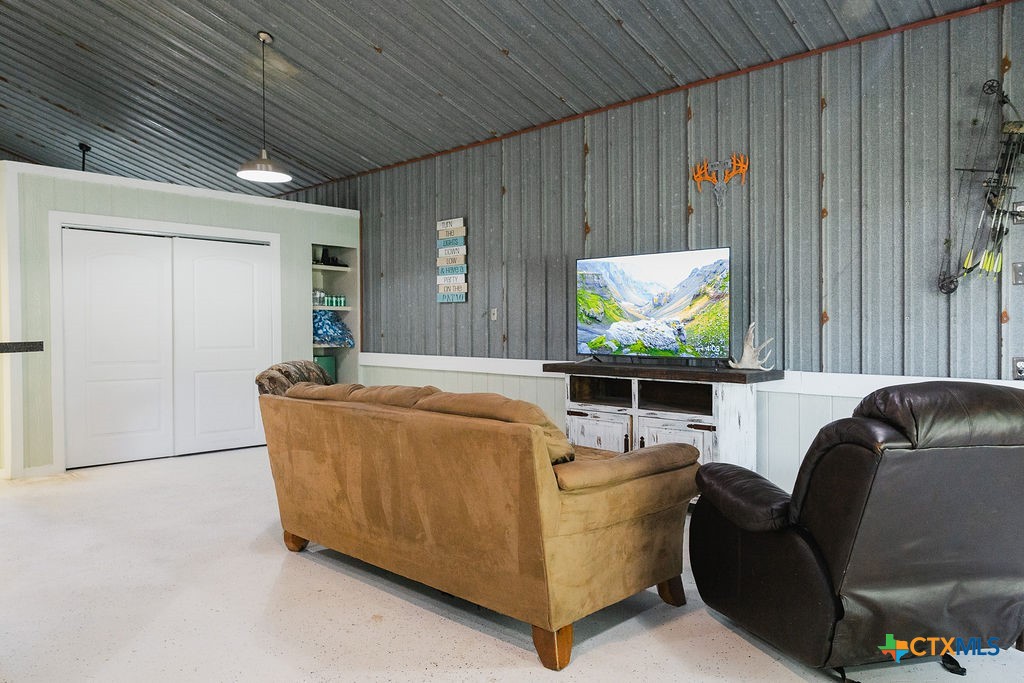 297 Moritz Road