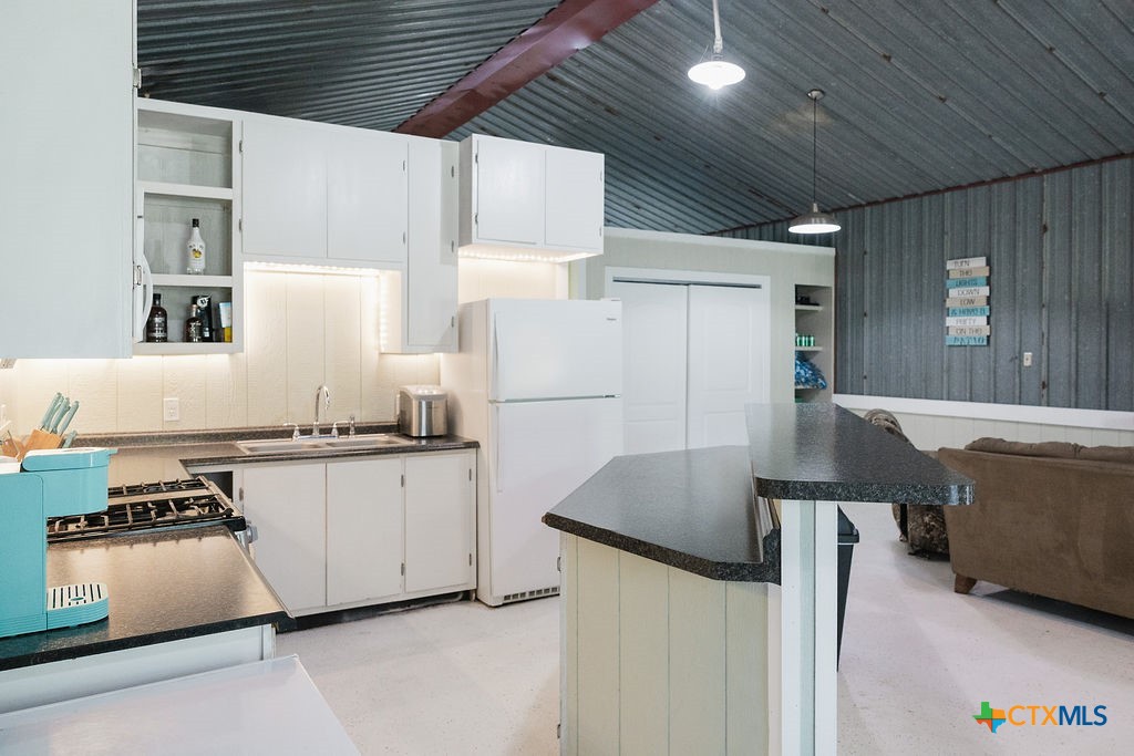 297 Moritz Road
