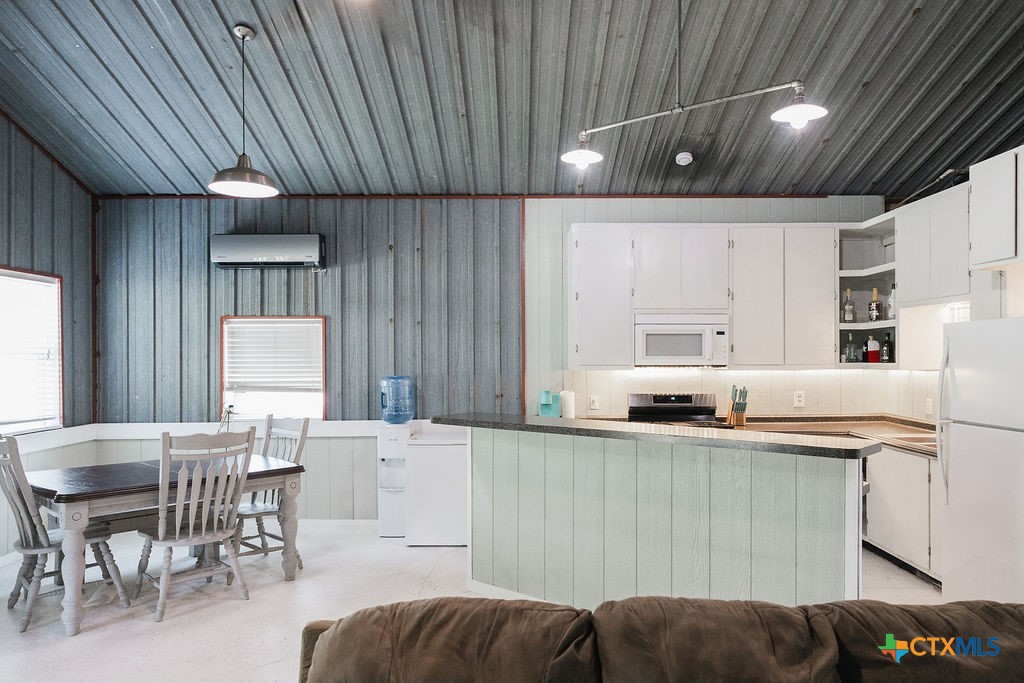 297 Moritz Road