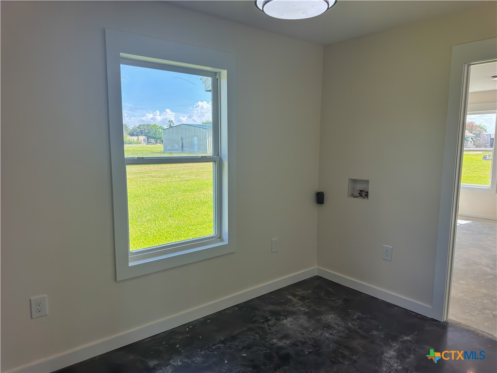 285 Private Road 3190