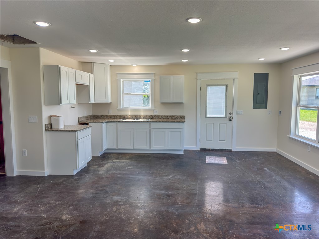 285 Private Road 3190