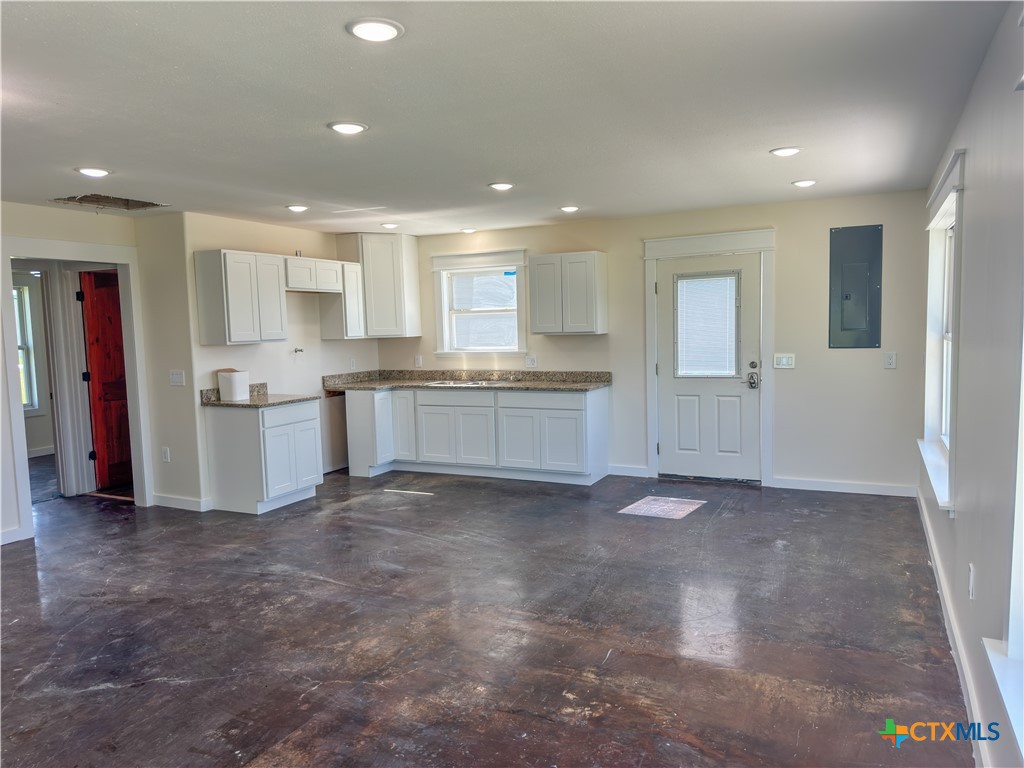 285 Private Road 3190