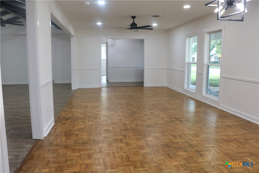 2704 E Loma Vista Avenue