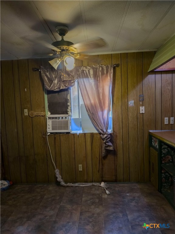 36 Old River Road N