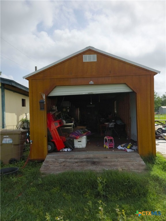 36 Old River Road N