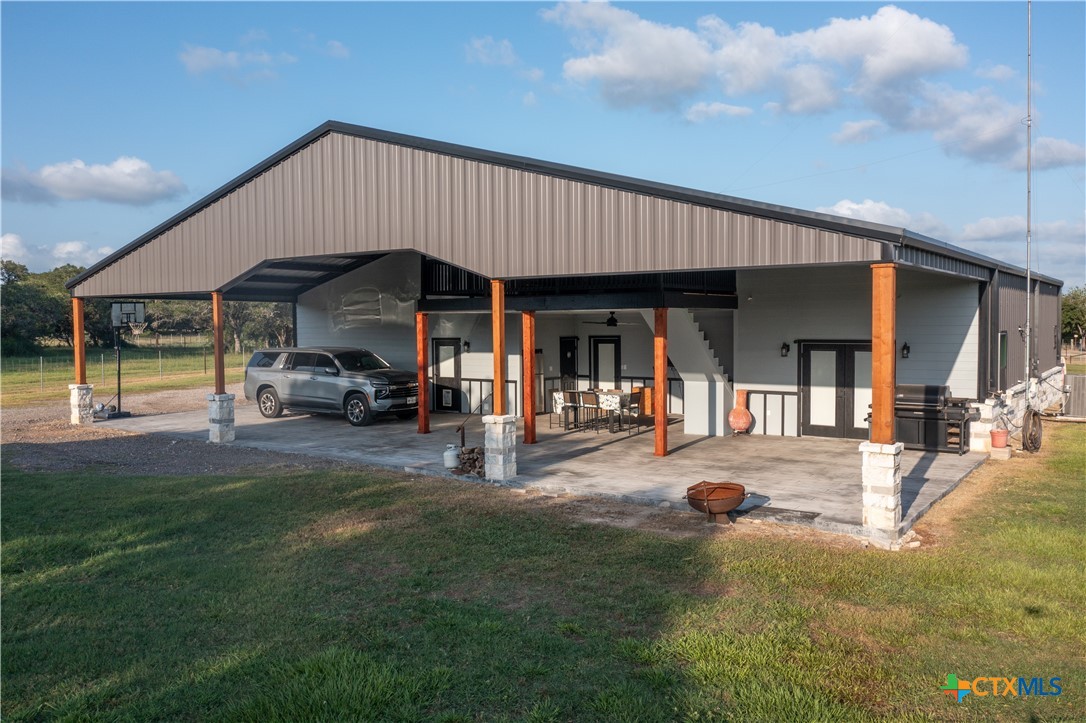 206 Deer Trail Lane