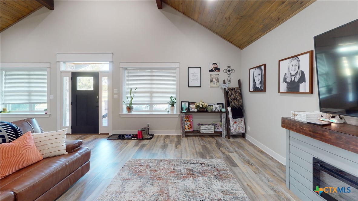 206 Deer Trail Lane