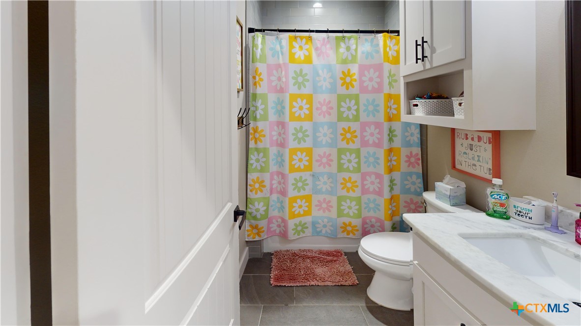 206 Deer Trail Lane