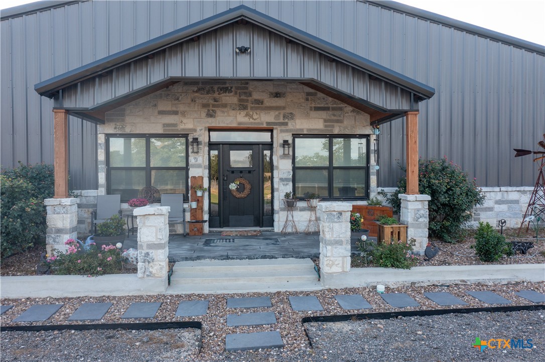 206 Deer Trail Lane