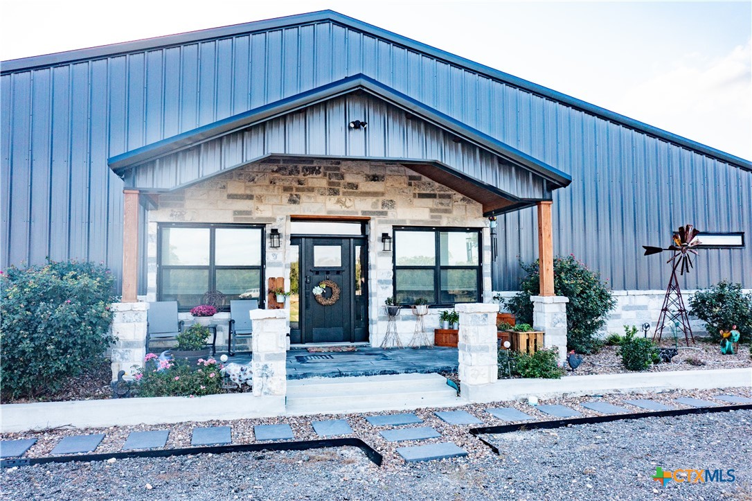 206 Deer Trail Lane