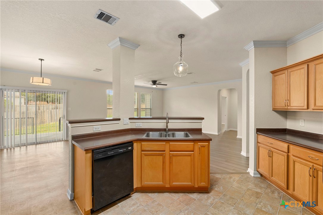 213 Springtree Parkway