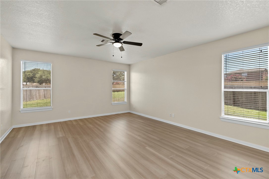 213 Springtree Parkway