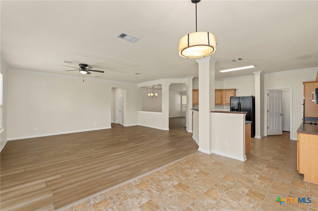 213 Springtree Parkway