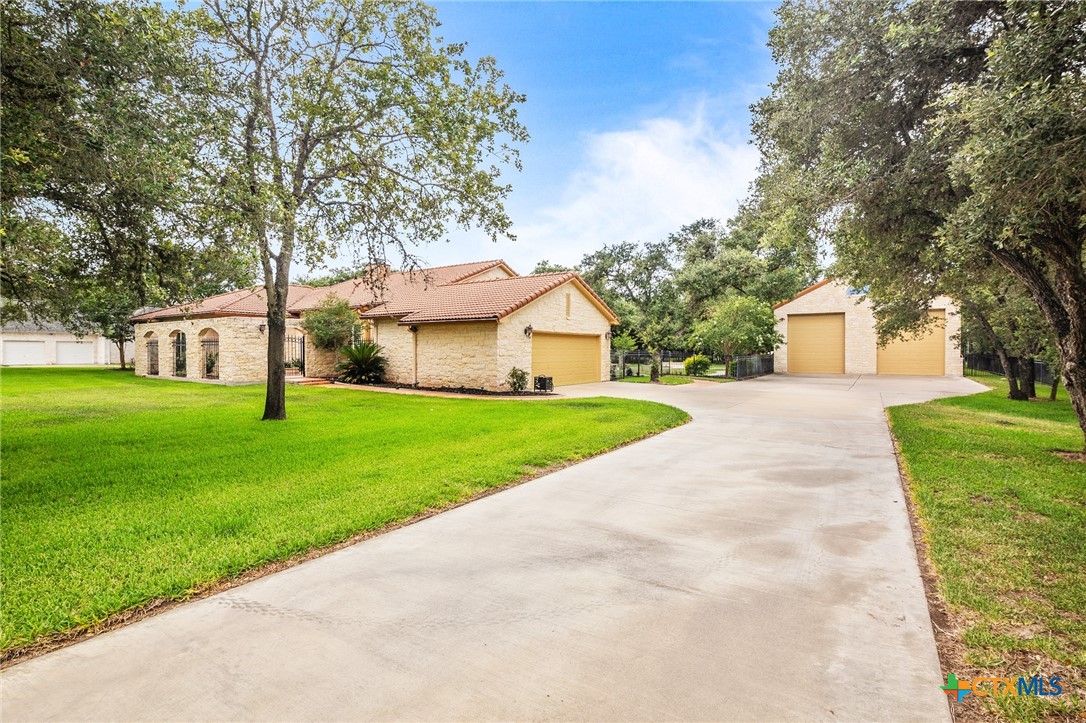 166 Post Oak Bend