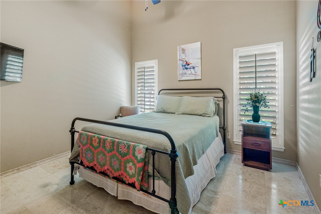 166 Post Oak Bend